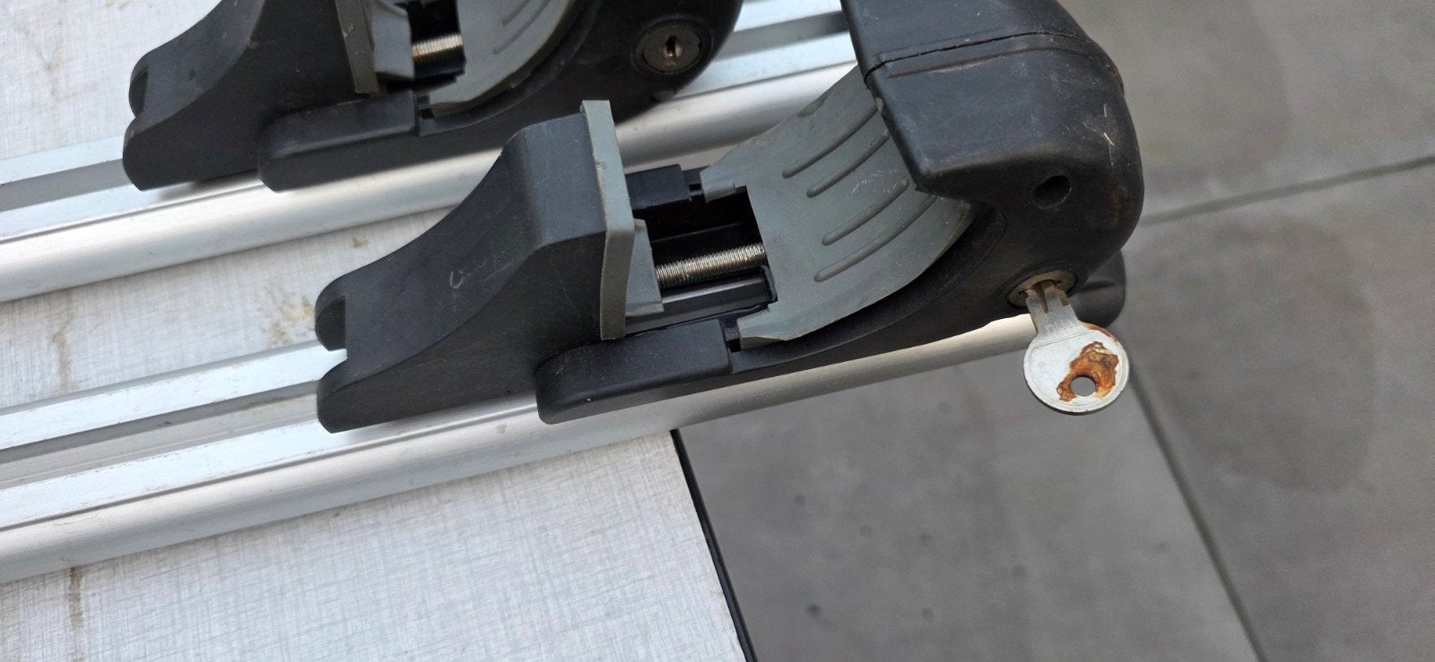 Voor diverse autos dakdragers  met open dakrailing, Auto diversen, Dakdragers, Ophalen of Verzenden, Zo goed als nieuw