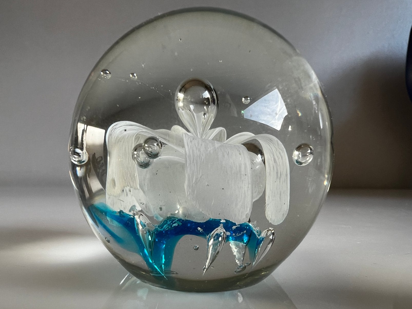 Vintage Murano Italy Presse Papier Bloem Turquoise, Antiek en Kunst, Ophalen of Verzenden