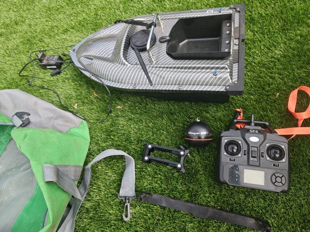 Voerboot met GPS en Deeper Pro 2, Ophalen of Verzenden, Gebruikt, Complete set