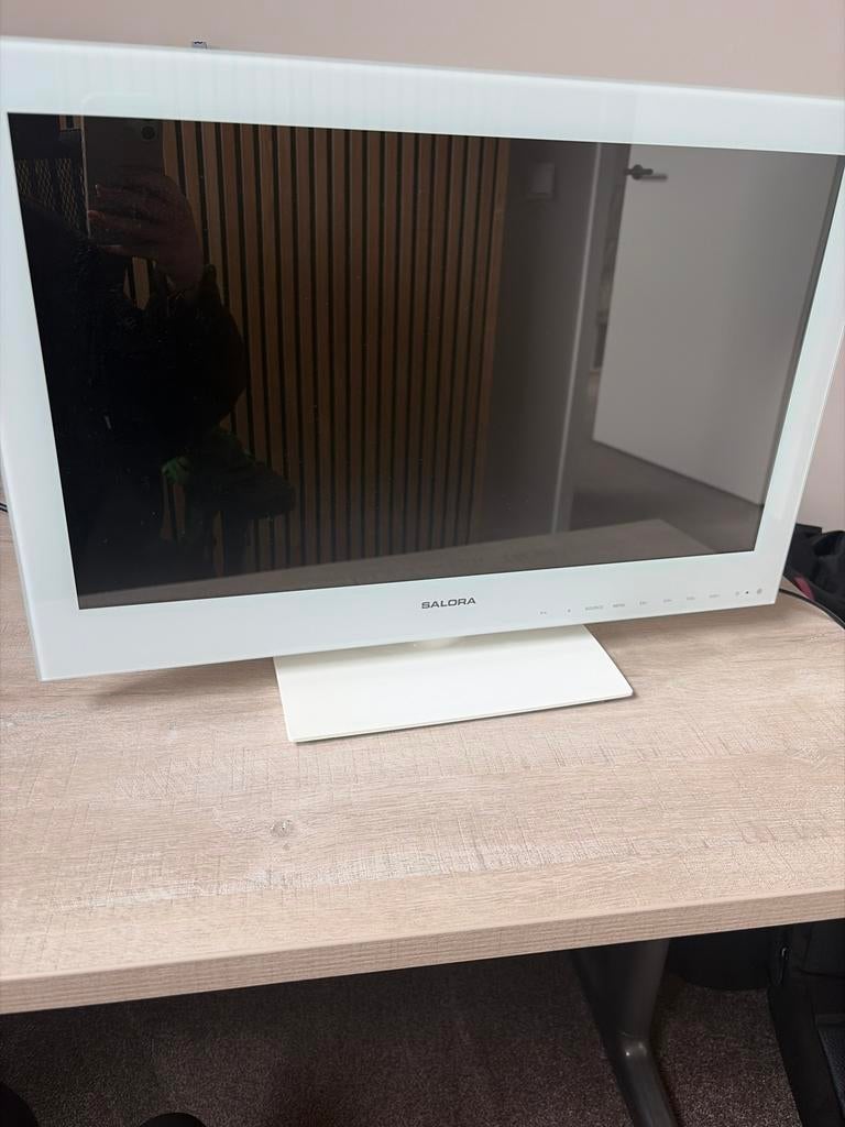 Salora 22led -6015tdw, Overige merken, 50 Hz, Ophalen of Verzenden, 40 tot 60 cm