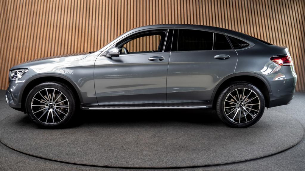 Mercedes-Benz GLC Coupé 300e 4M AMG Schuifdak Leer Navi 360, Automaat, Gebruikt, 4 cilinders, 2000 kg