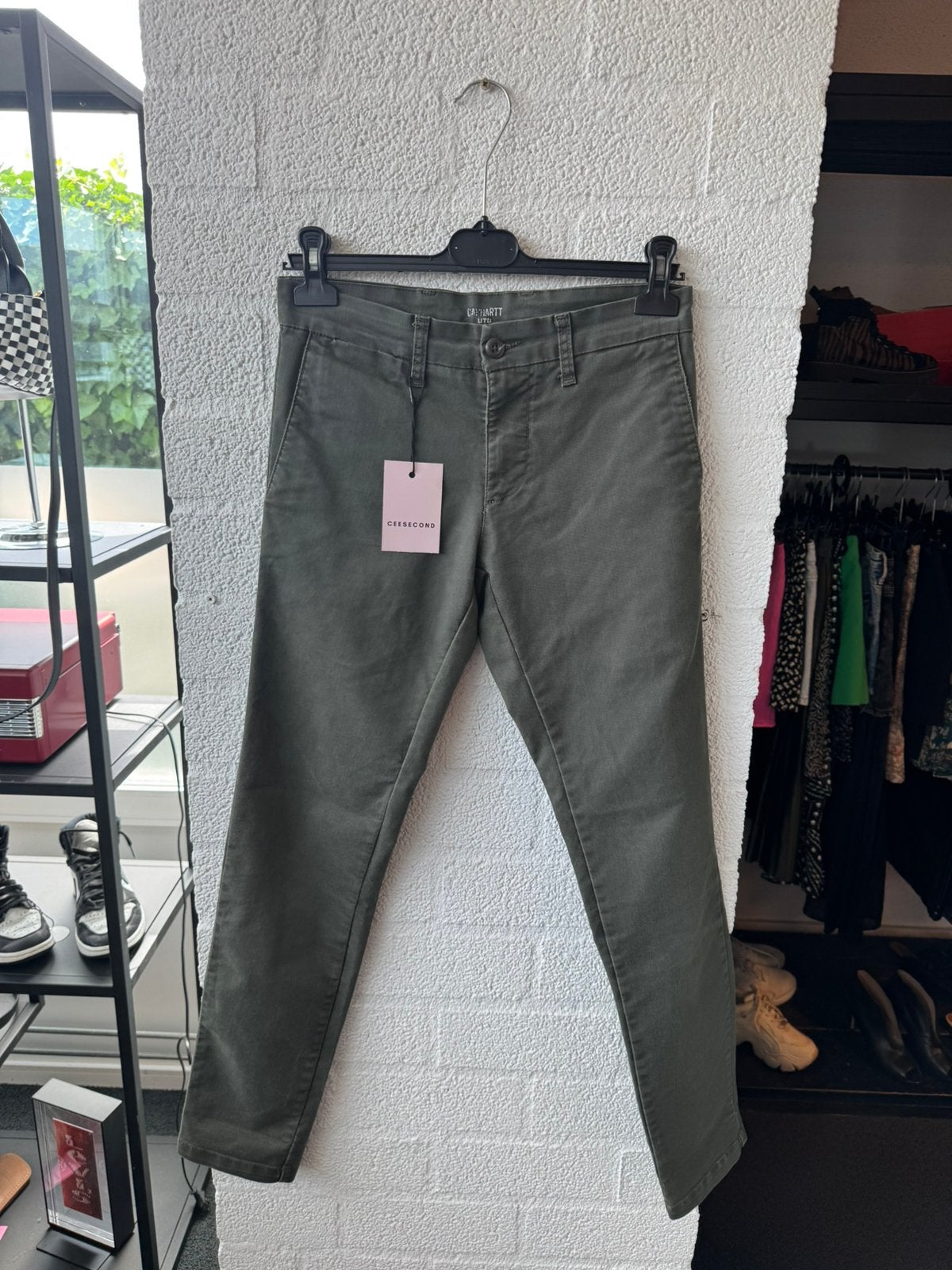 Carhartt wip broek heren maat 28/32 groen, Ophalen of Verzenden, Zo goed als nieuw, Maat 46 (S) of kleiner, Groen