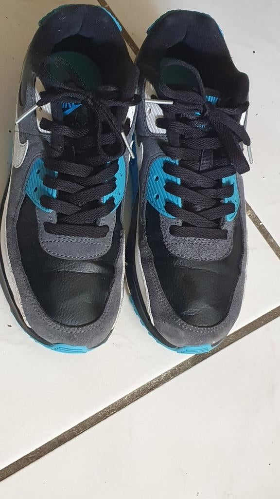 Nike Air Max 90 Sneakers - Zwart, Grijs & Blauw, Verzenden, Zo goed als nieuw, Nike, Jongen of Meisje