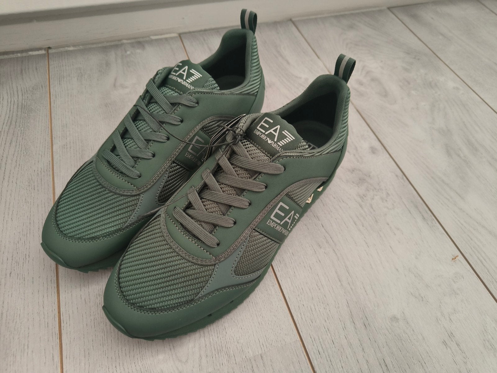 EA7 Emporio Armani Sneakers - Nieuw in doos, Emporio Armani, Overige kleuren, Nieuw, Ophalen of Verzenden