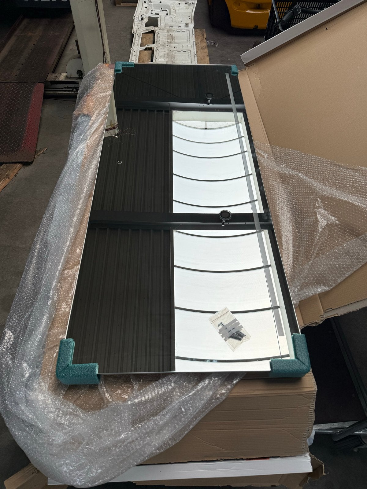 Nieuwe Looox LED spiegel 180x70cm met touch schakelaar, Ophalen, Nieuw, 150 tot 200 cm, Rechthoekig
