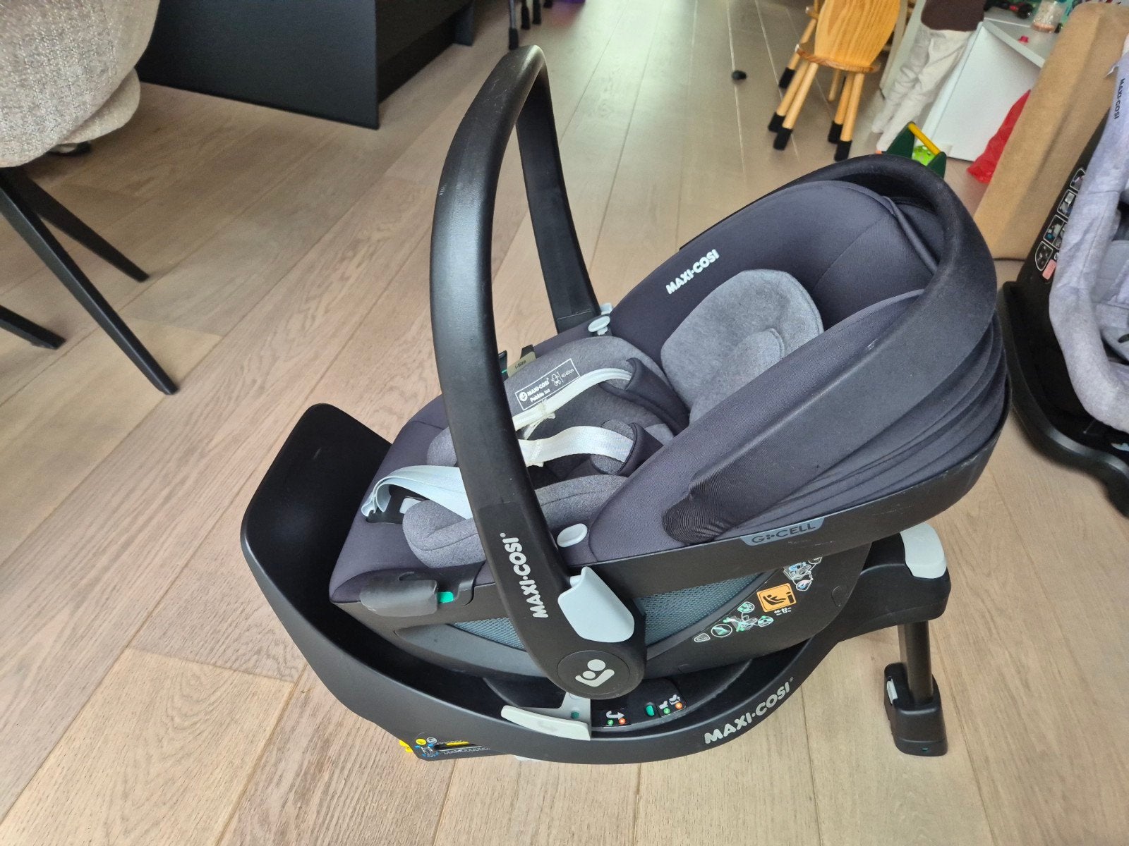 Maxi Cosi Pebble 360 + FamilyFix 360 Base - Zwart, Kinderen en Baby's, Autostoeltjes, Ophalen of Verzenden, Zo goed als nieuw