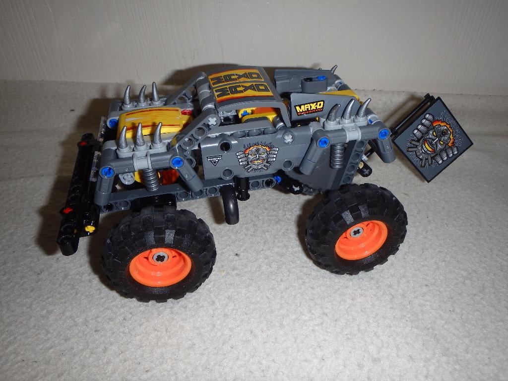 Lego 42119 technic monster jam max-d, compleet met boekje., Kinderen en Baby's, Speelgoed | Duplo en Lego, Lego, Ophalen of Verzenden