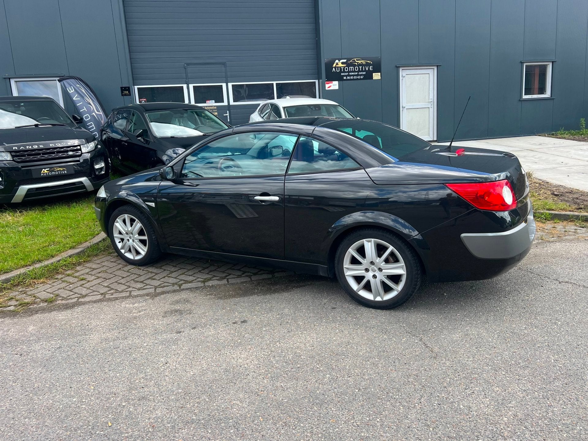 Renault Mégane Coupé-Cabriolet 2.0-16V Luxe AUTOMAAT NIEUW, Auto's, 135 pk, Gebruikt, 4 cilinders, Cabriolet