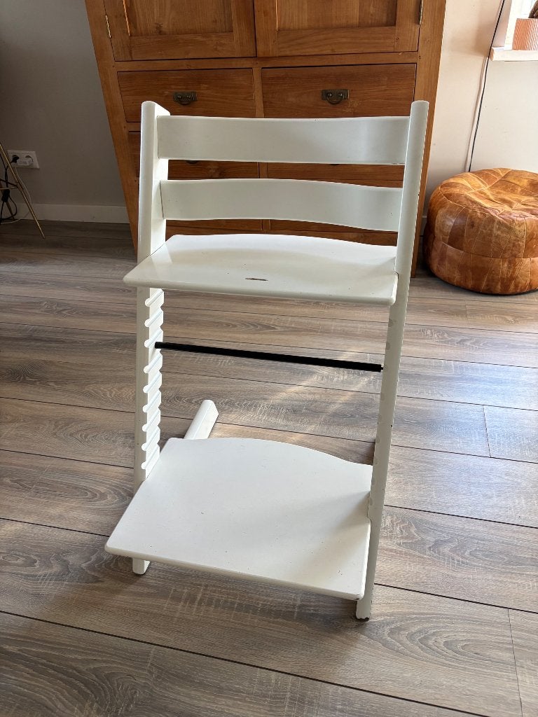 Witte stokke Tripp Trapp nieuw model, in hoogte verstelbaar, Ophalen, Gebruikt, Meegroeistoel, Aanschuifbaar