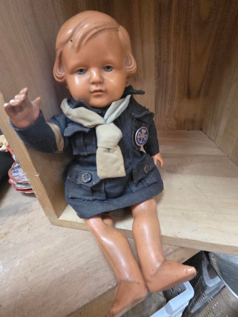 Oude pop met uniform jaren 40, Antiek en Kunst, Antiek | Speelgoed, Ophalen of Verzenden