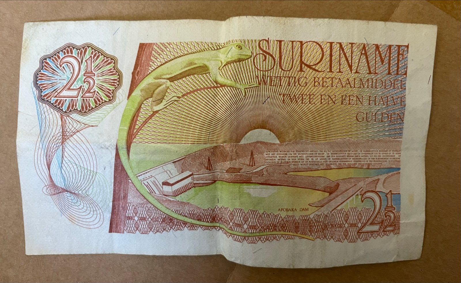 Suriname 2 1/2 Gulden 1978 - Blauwe vogel en hagedis, Ophalen of Verzenden, Overige landen, Los biljet