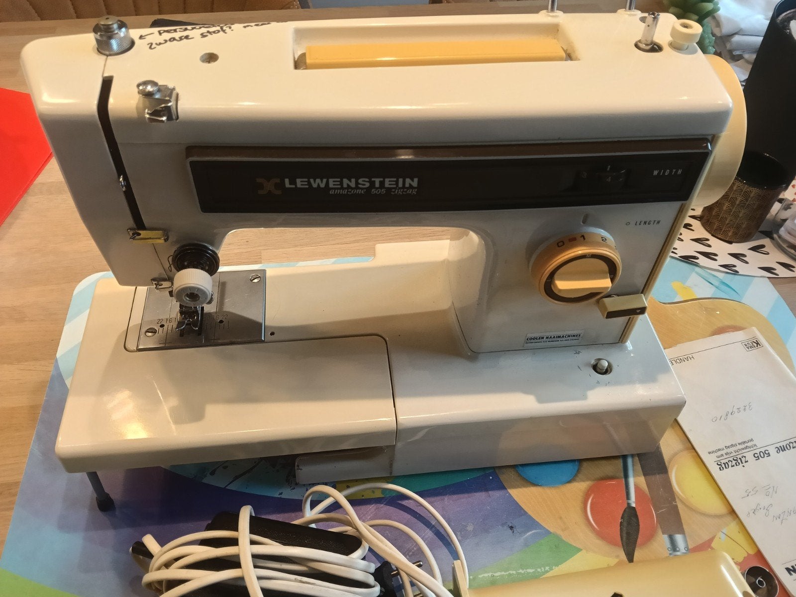 Defecte Lewenstein Amazone 505 Zigzag naaimachine, Ophalen