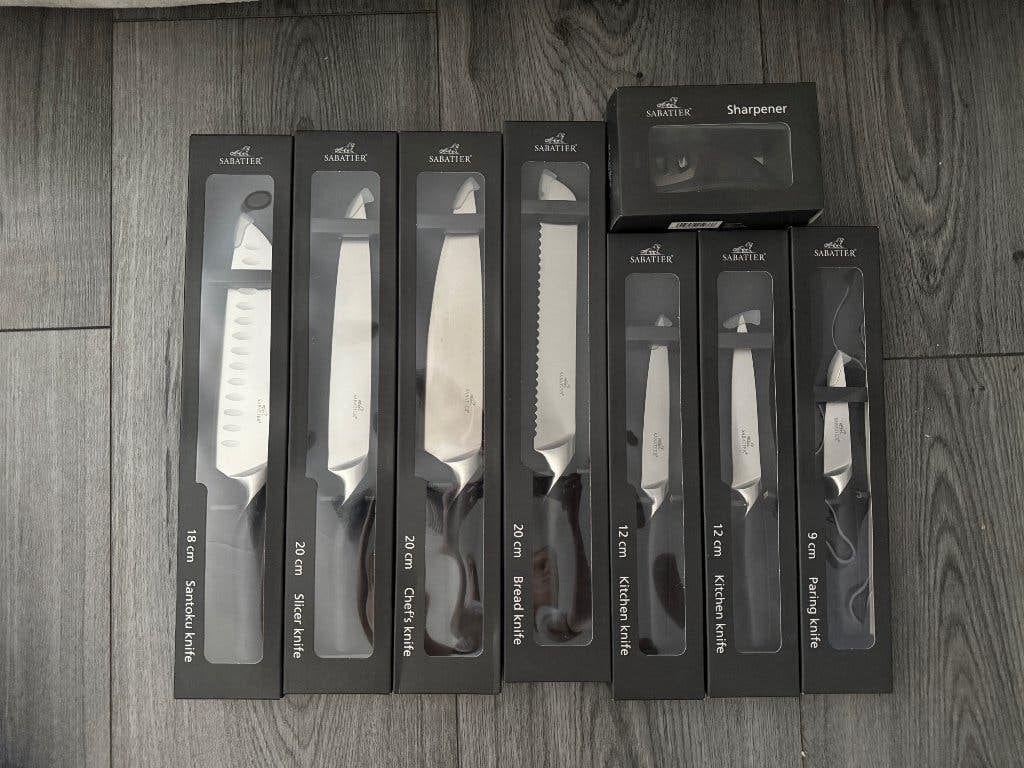 Sabatier messenset en slijper, Huis en Inrichting, Keuken | Keukenbenodigdheden, Overige typen, Nieuw, Ophalen of Verzenden, Zwart