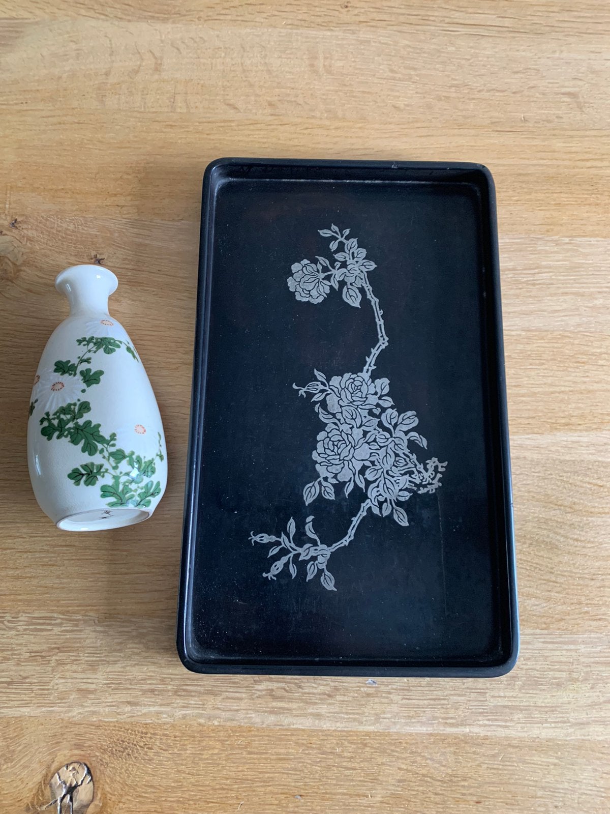 Japans lakwerk met zilver en sakefles florale motieven, Ophalen of Verzenden
