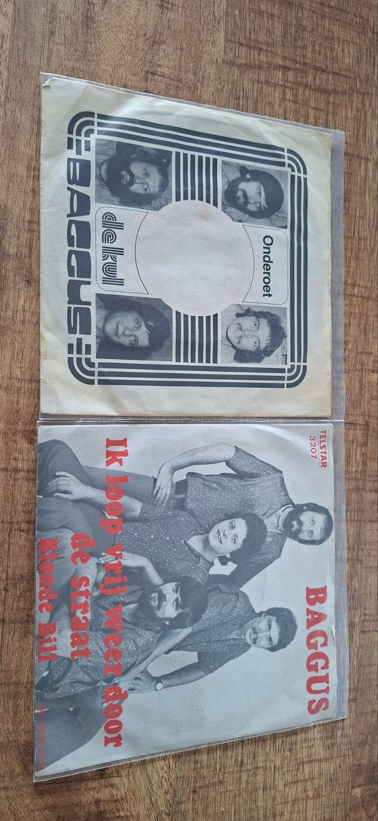 2 x 45 toeren singeltjes BAGGUS uit de Achterhoek, Ophalen of Verzenden, Gebruikt, Overige formaten, Levenslied of Smartlap