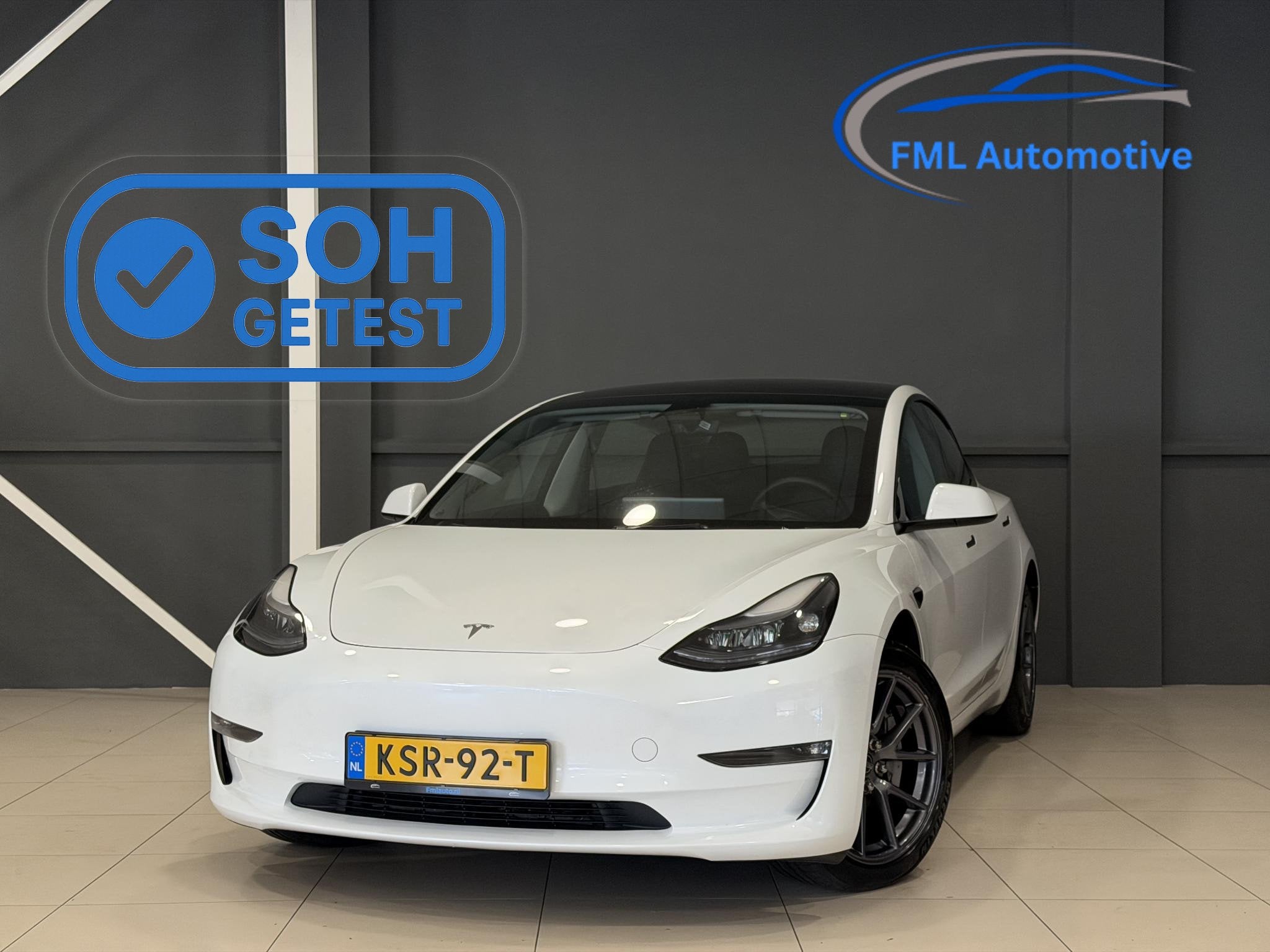Tesla Model 3 Long Range AWD 75 kWh | Trekhaak | SOH 95% |, Auto's, Automaat, Stof, Gebruikt, Wit