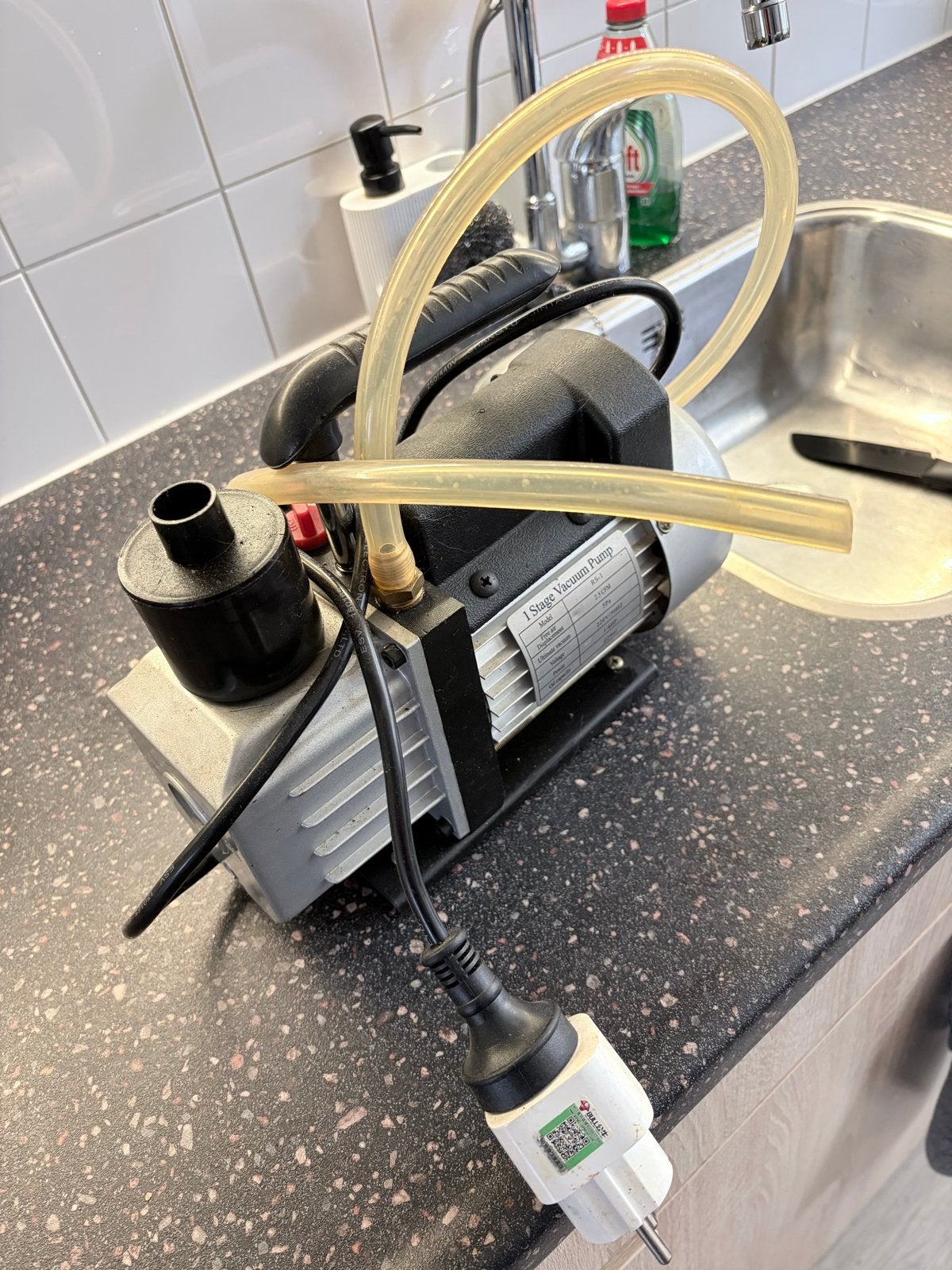 1 Stage Vacuümpomp RS-1 - Zo goed als nieuw, Ophalen of Verzenden, Zo goed als nieuw, Minder dan 200 liter/min