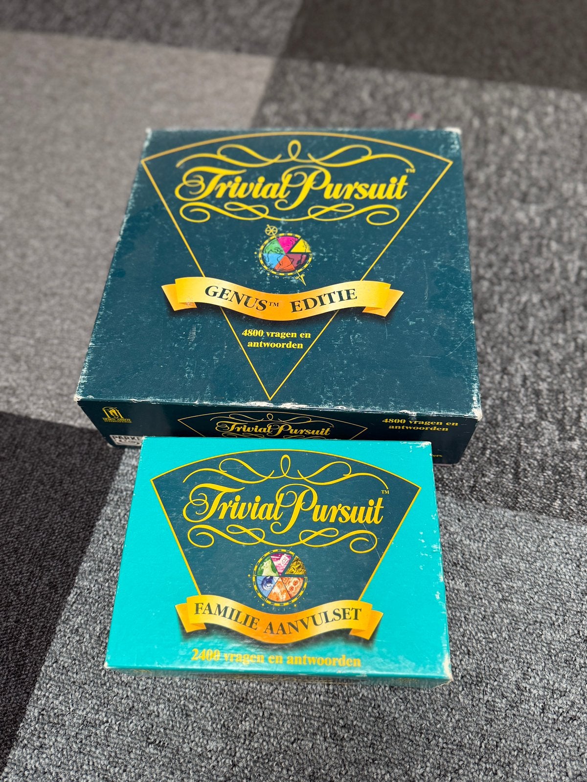 Trivial Pursuit Genus Editie, vintage, Drie of vier spelers, Ophalen, Zo goed als nieuw