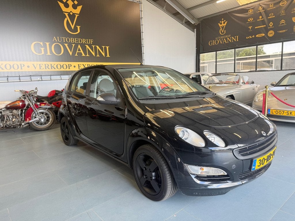 Smart inruil mogelijkm Forfour 1.1 blackbasic, Auto's, Smart, Voorwielaandrijving, Zwart, Origineel Nederlands, Bedrijf