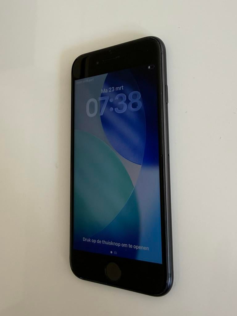 iPhone SE 2020, Telecommunicatie, Mobiele telefoons | Apple iPhone, Zwart, 88 %, Ophalen of Verzenden, Zo goed als nieuw