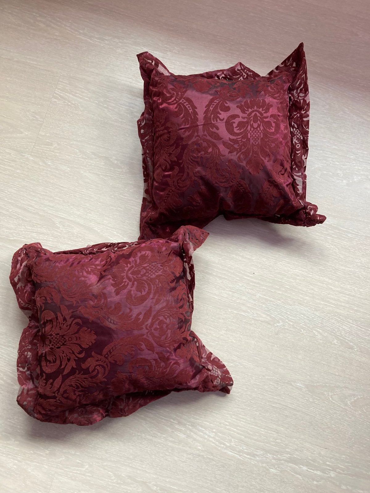 2 sierkussentjes (30/30cm), Huis en Inrichting, Ophalen of Verzenden, Zo goed als nieuw, Vierkant