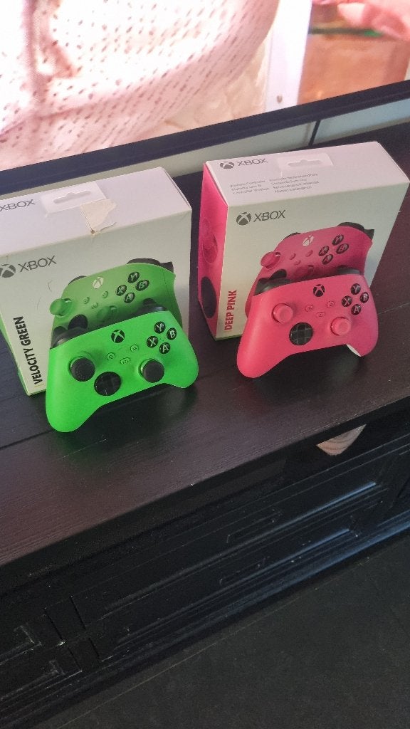 Xbox series x Controllers groen roze, Ophalen of Verzenden, Zo goed als nieuw, Controller, Xbox Series X