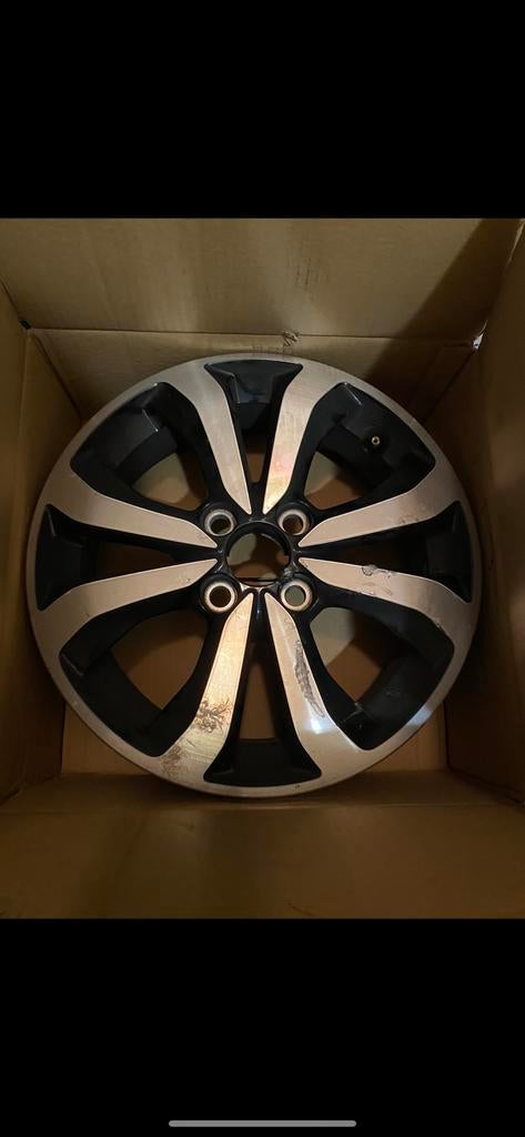 Velg 4.5J x 15 inch / Citroën C1/Peugeot 107 (1 velg), Ophalen of Verzenden, Zo goed als nieuw