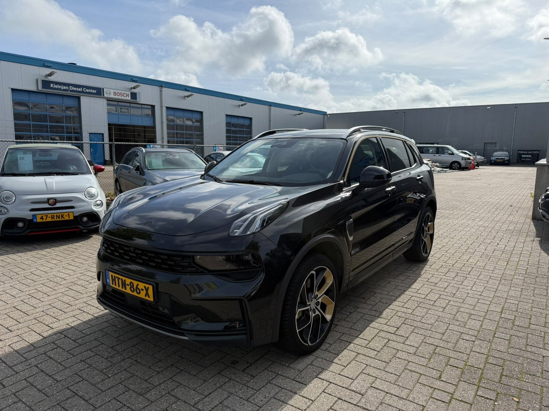 Lynk & Co 01 1.5|Plug-in Hybrid|Trekhaak|1800kg geremd|Pano|, Auto's, Stof, Met garantie (alle), Zwart, Plug-in hybride