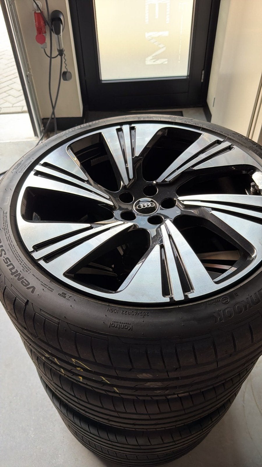 Aanbieding! Prachtige 22inch Audi Q8 e-tron zomerset, Ophalen, 265 mm, Banden en Velgen, Overige maten
