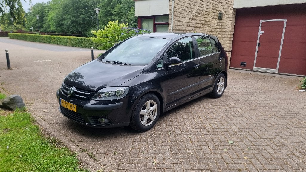 Volkswagen Golf Plus 1.6 MPI 75KW 2006 Zwart Clima NAP, Auto's, Volkswagen, 4 cilinders, 1283 kg, Zwart, Onderhoudsboekje