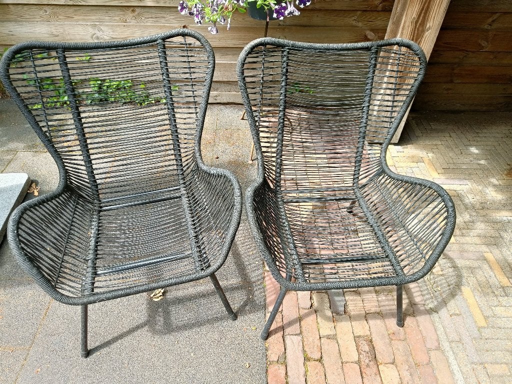 2 Loungestoelen met kussens voor €75, Ophalen, Gebruikt, Overige materialen