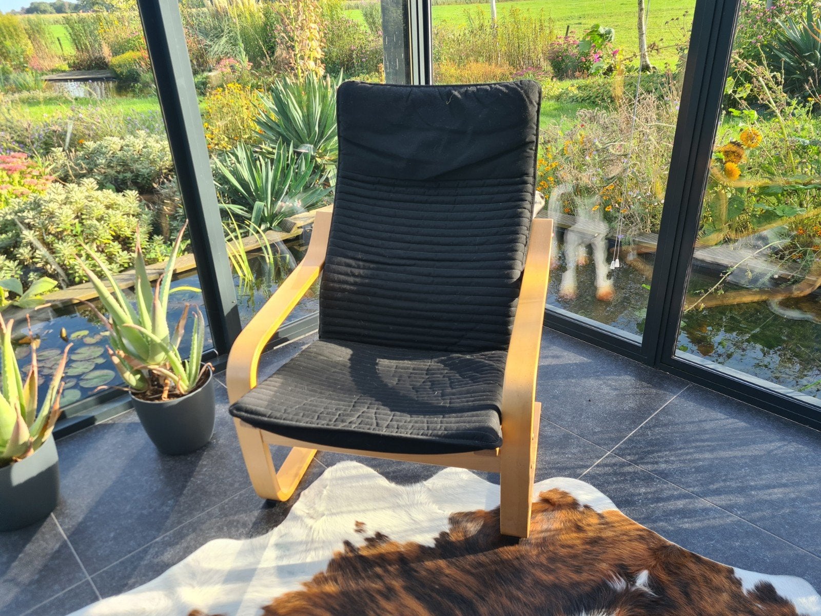Ikea Poang stoel, Huis en Inrichting, Stoelen, Ophalen, Gebruikt, Zwart, Eén