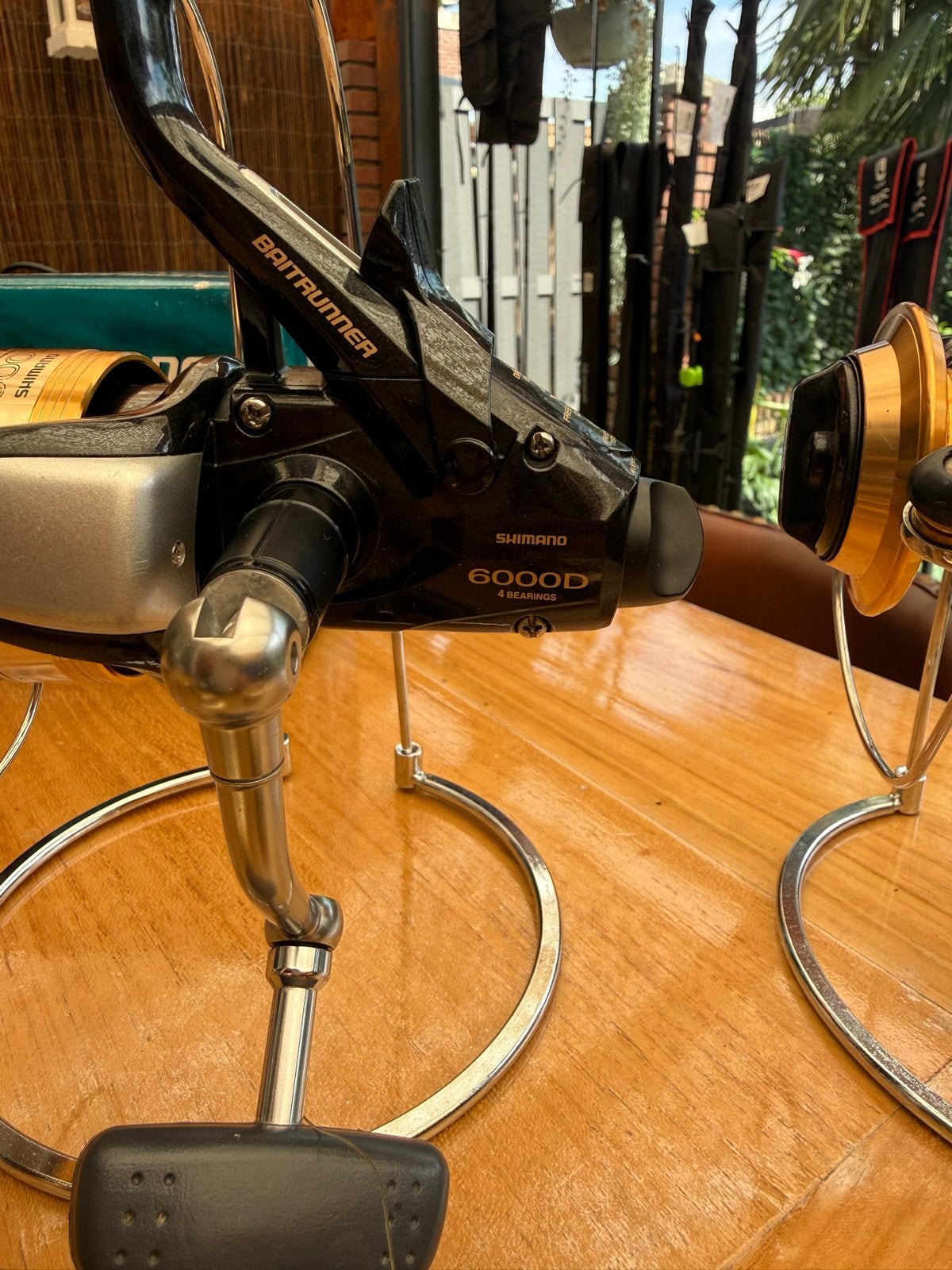 *** Shimano Baitrunner 6000D Vismolens - Set van 4 ***, Ophalen of Verzenden, Gebruikt, Molen