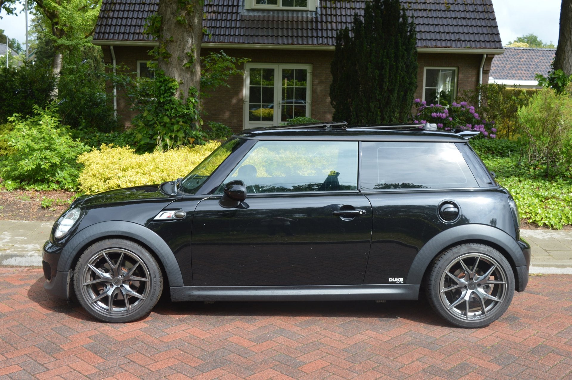 Mini Mini 1.6 Cooper S 10 Years II Dubbel daken Org NL/NAP, Gebruikt, Zwart, 4 cilinders, 4 stoelen
