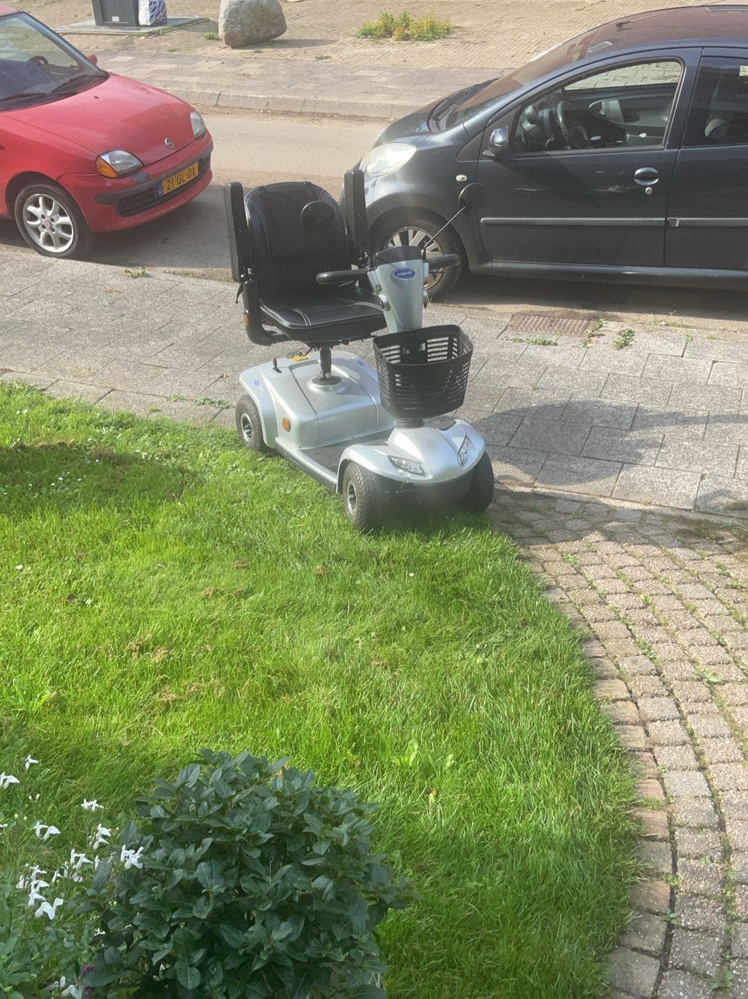 INVACARE SCOOTMOBIEL LEO, Ophalen, Gebruikt, 16 t/m 25 km, 10 km/u of minder