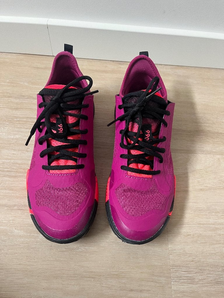 Padelschoenen mt 38, Sport en Fitness, Padel, Ophalen of Verzenden, Zo goed als nieuw, Padelschoenen