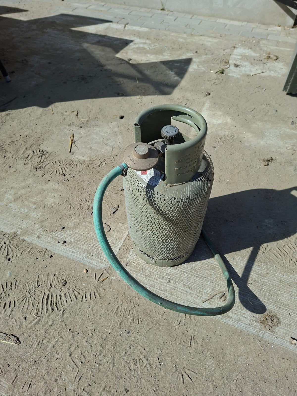 Gasfles met drukregelaar en slang, Ophalen of Verzenden, Gebruikt