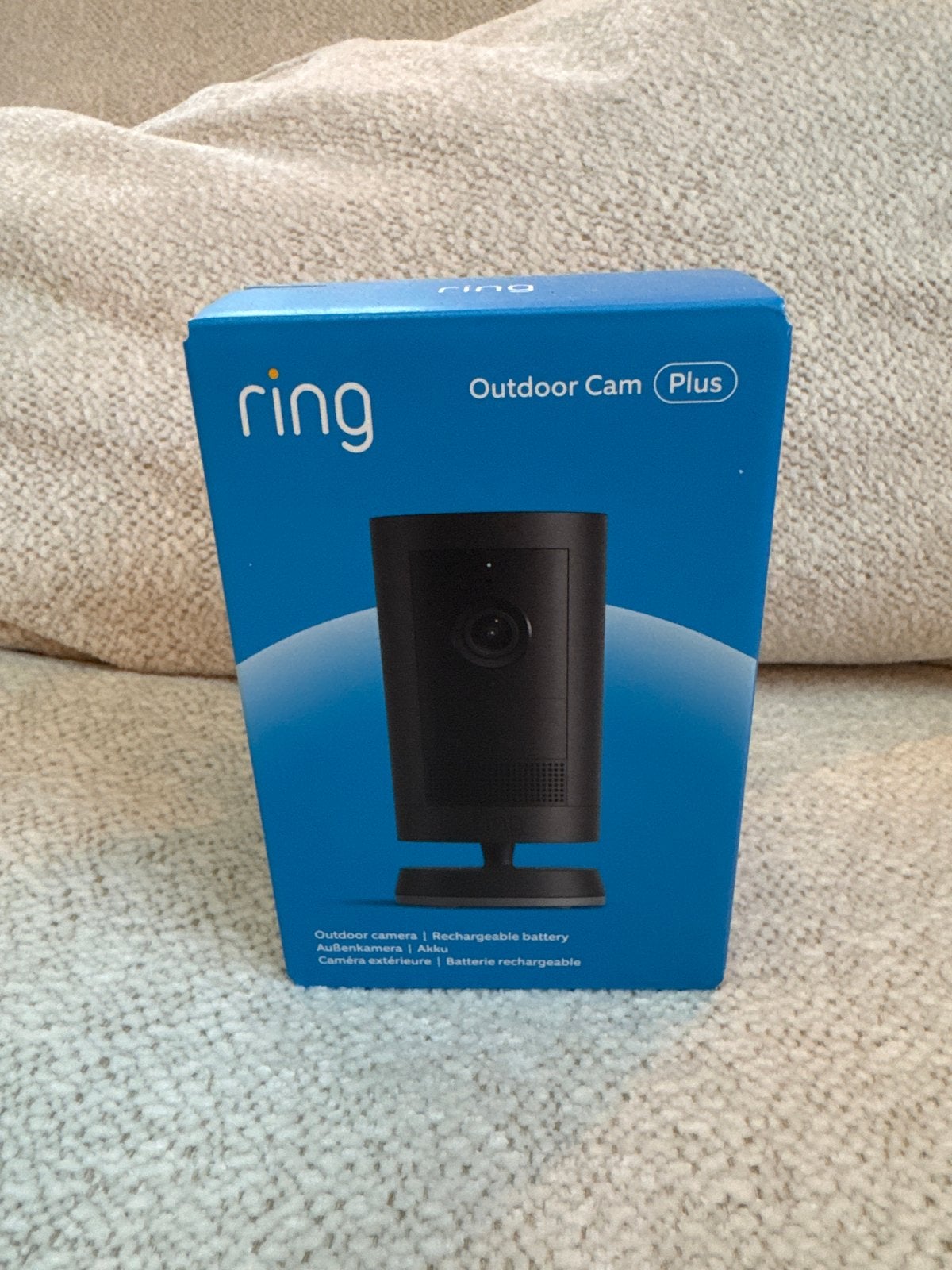 Ring Outdoor Cam Plus met oplaadbare batterij, Audio, Tv en Foto, Videobewaking, Ophalen of Verzenden, Nieuw, Buitencamera