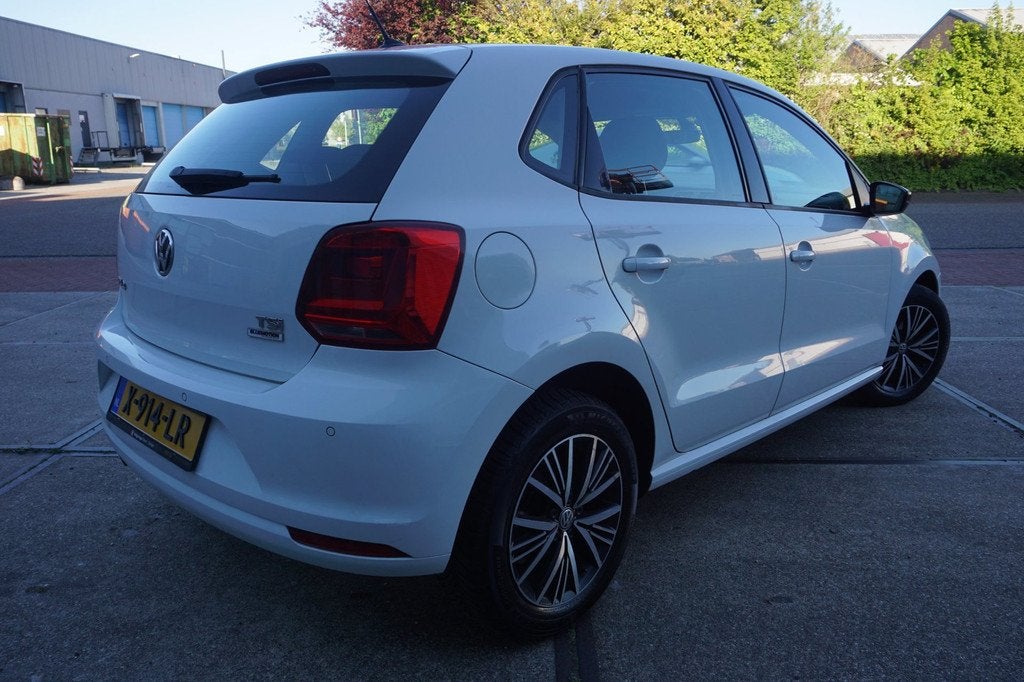 Volkswagen Polo 1.2 TSI Comfortline Business R, Stof, 4 cilinders, 1039 kg, Wit