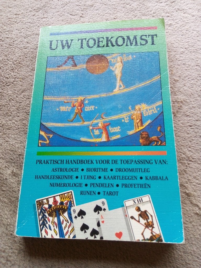 uw toekomst praktisch handboek voor toekomst voorspellen, Boeken, Ophalen of Verzenden, Zo goed als nieuw