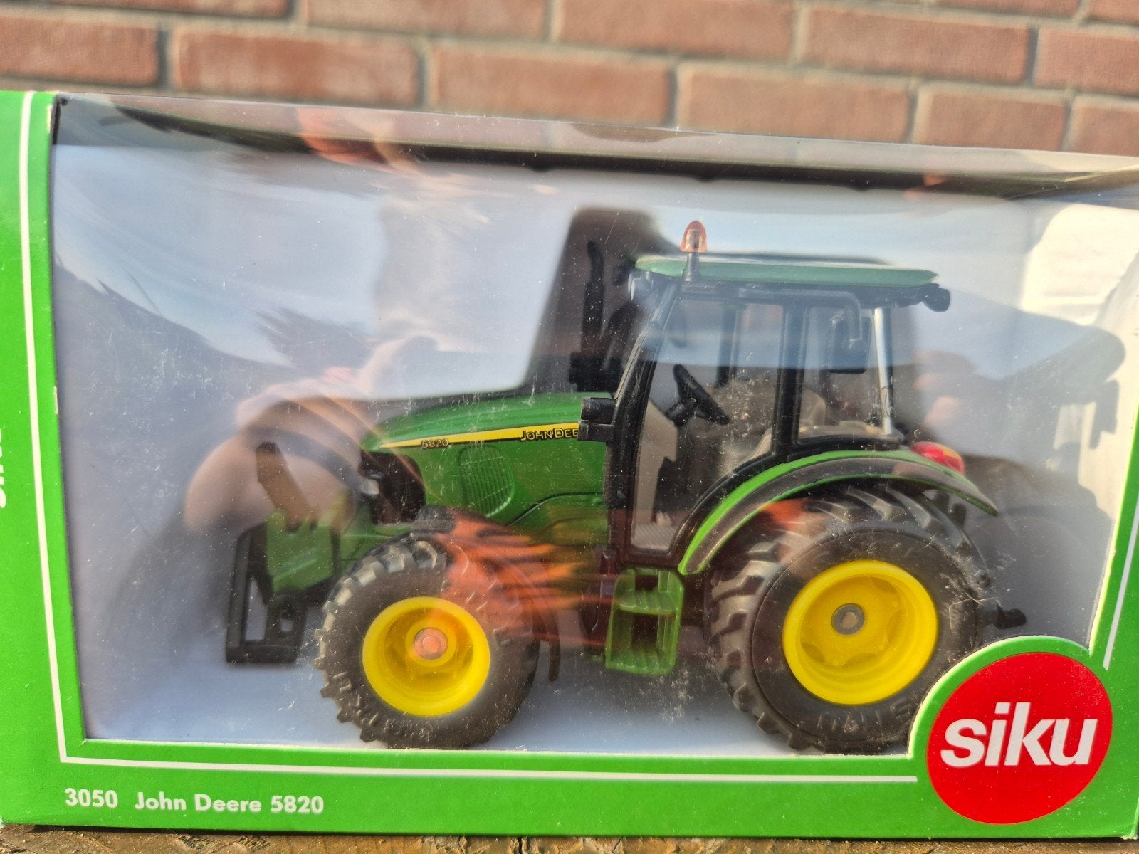 Siku John Deere 5820 Tractor 1:32 - Nieuw in doos, Overige merken, 1:32 tot 1:50, Overige typen, Nieuw