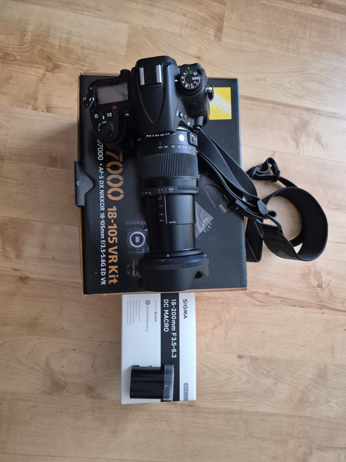 Nikon D7000 met sigma 18-200 lens, Ophalen, Spiegelreflex, Zo goed als nieuw, Nikon