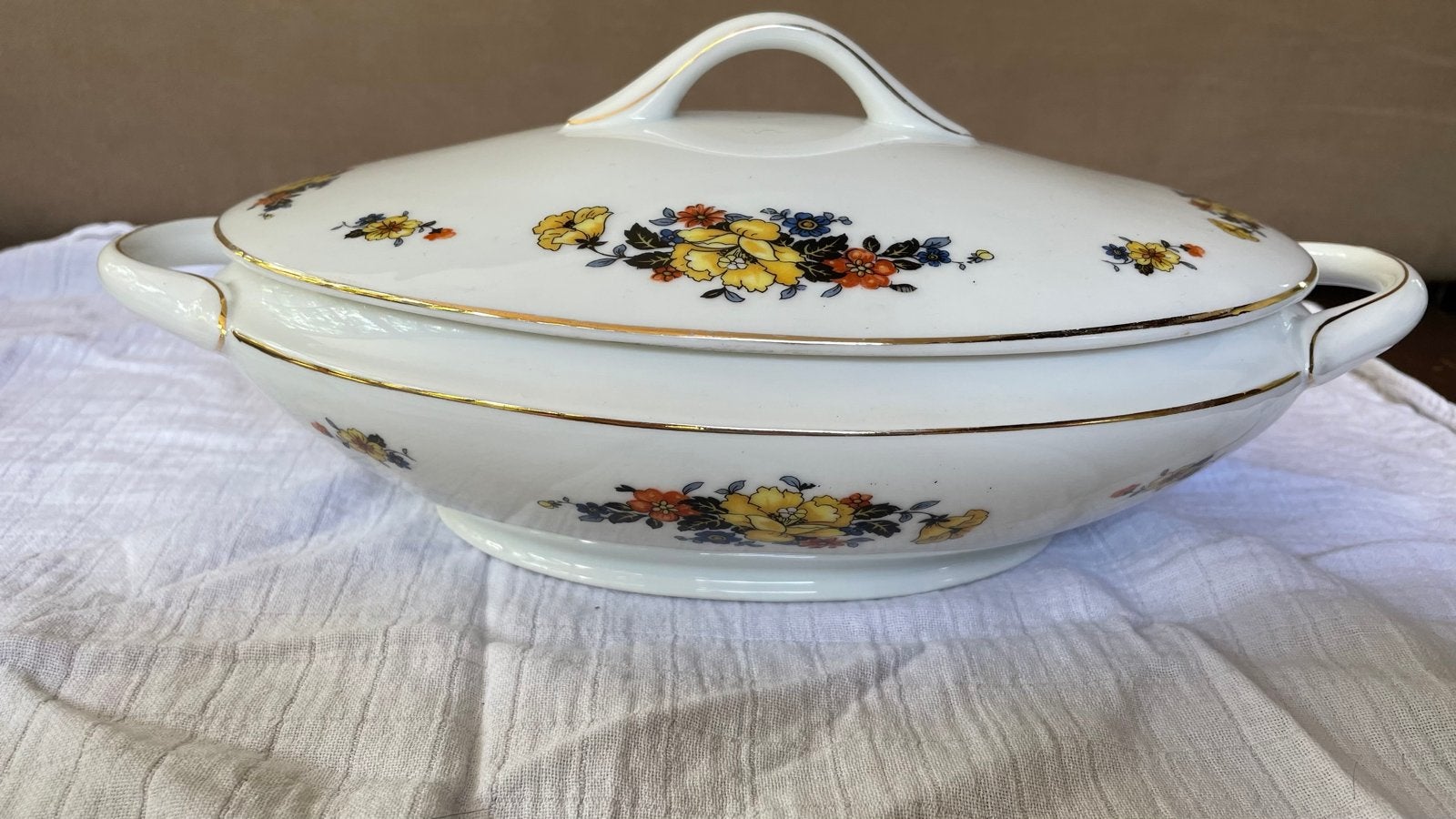 Oud servies van oma - Twee grote dozen vol met chipjes, Ophalen, Gebruikt, Keramiek, Vintage