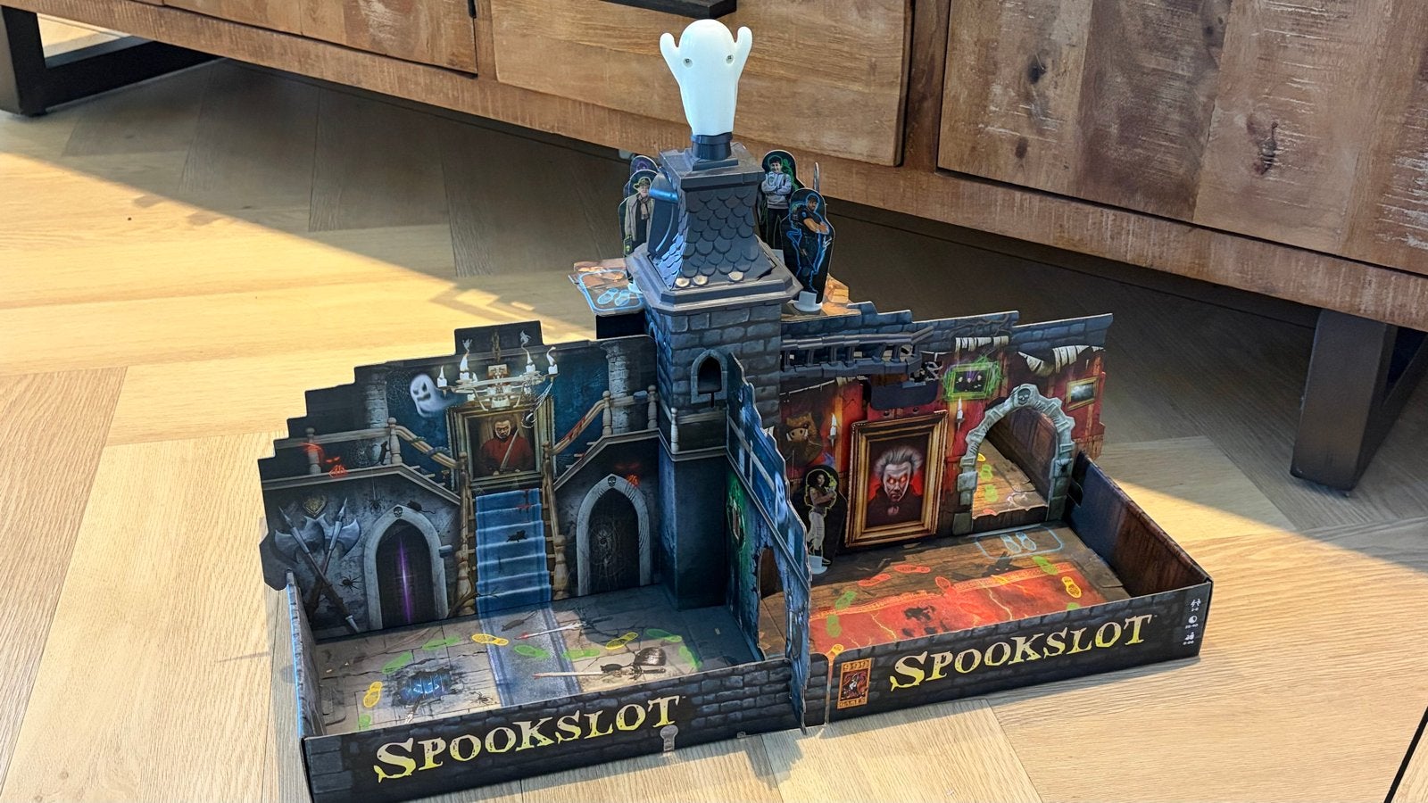 Spookslot - Spannend bordspel voor het hele gezin, Drie of vier spelers, Ophalen of Verzenden, Zo goed als nieuw