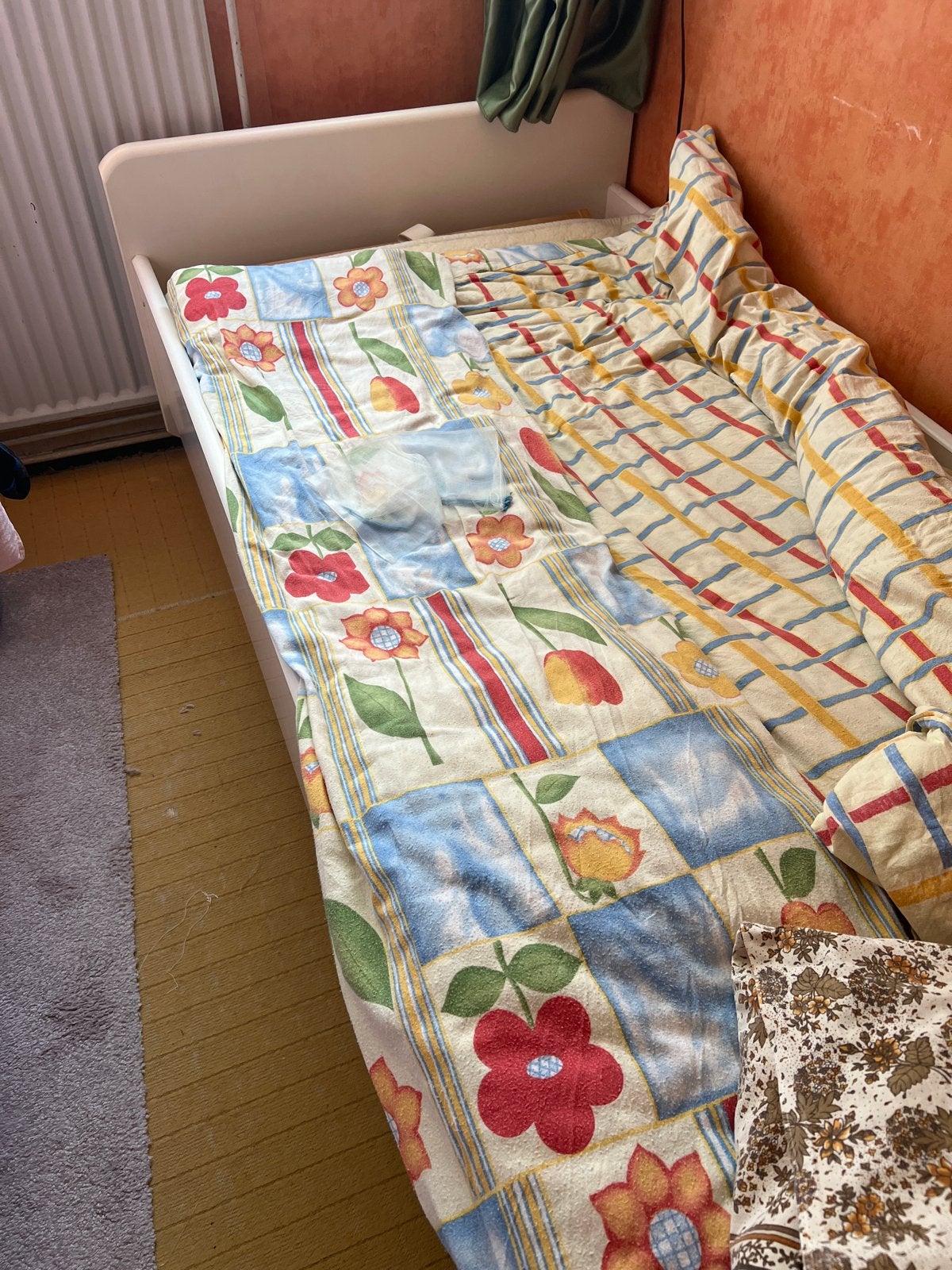 Eenpersoonsbed met verstelbare lattenbodem, Huis en Inrichting, 90 cm, Eenpersoons, Wit, Ophalen of Verzenden