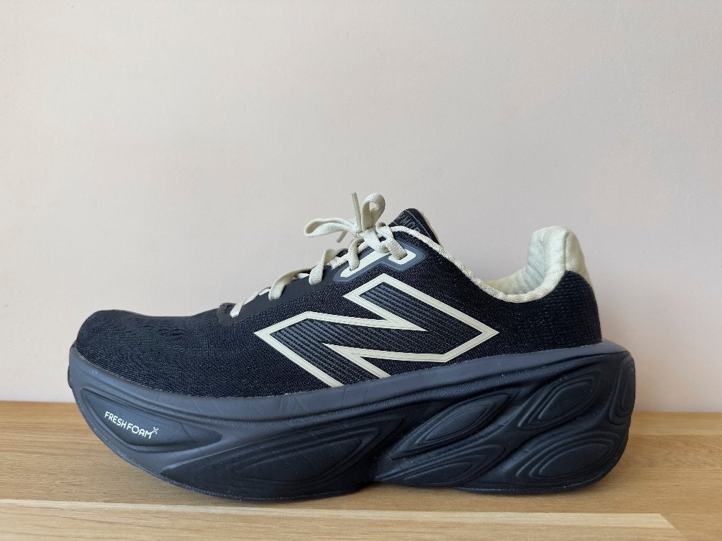 New Balance Fresh Foam More V5, Sport en Fitness, Loopsport en Atletiek, Overige merken, Hardloopschoenen, Ophalen of Verzenden