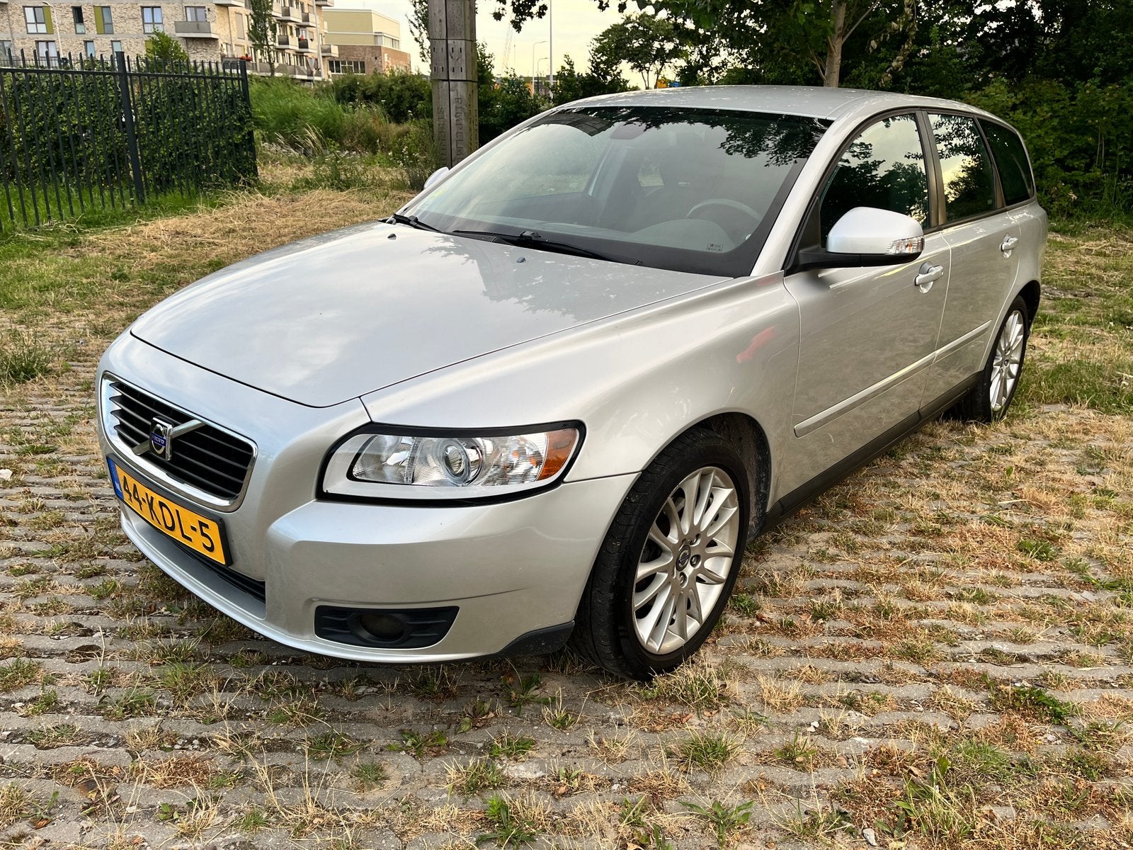 Volvo V50 2.0L Zilver, 117.221km | Quality Sound | RTI-Navi, Auto's, Volvo, Particulier, V50, ABS, Airbags, Airconditioning, Automatische klimaatregeling