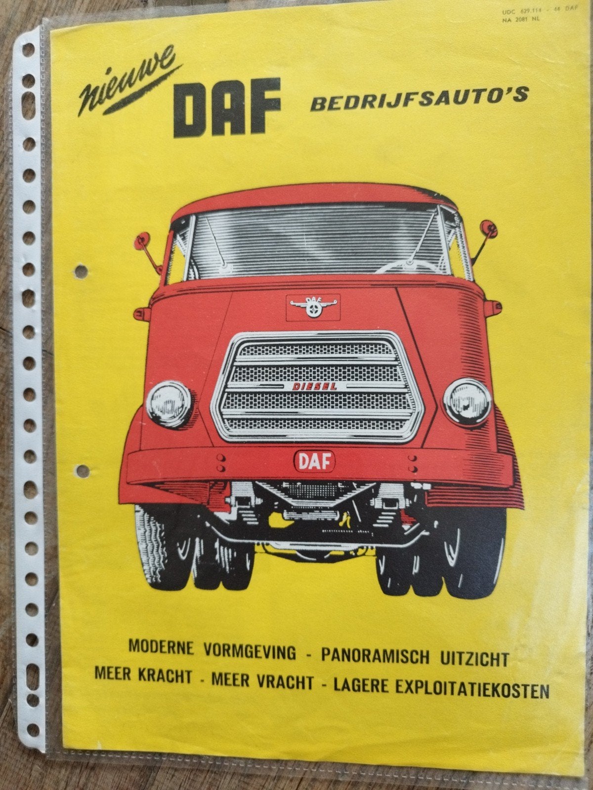DAF Bedrijfsauto's brochure 1957 - Technische Specificaties, Ophalen of Verzenden, Gelezen, DAF