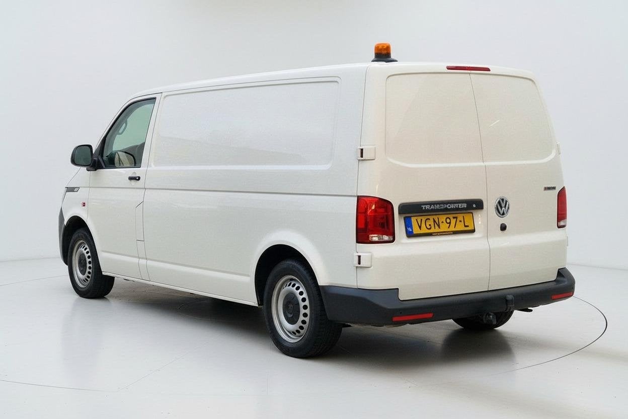 Volkswagen Transporter 2.0 TDI 150PK L2H1 4-Motion 230V KAST, Stof, 4 cilinders, 150 pk, Volkswagen