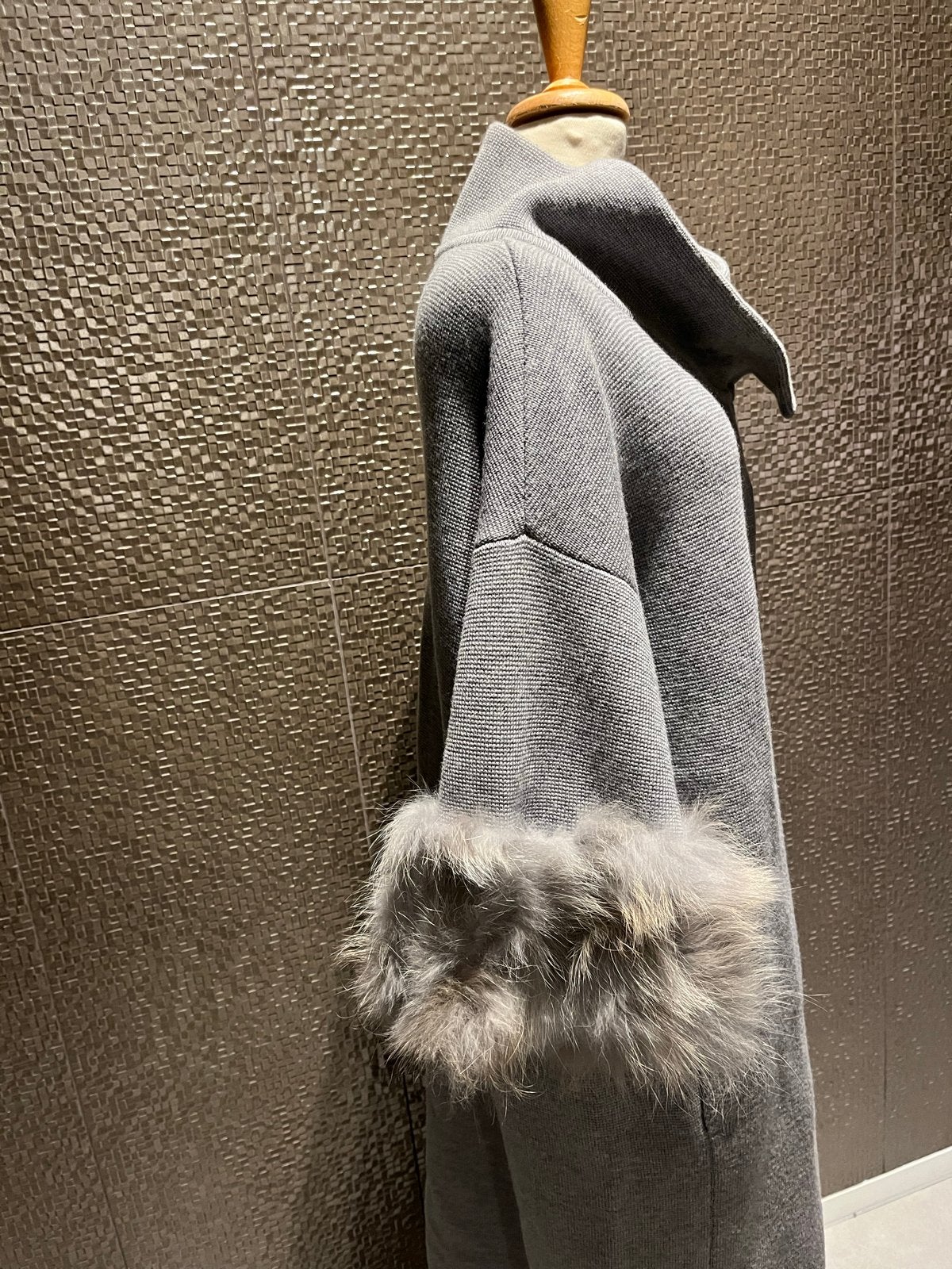 Steffen Schraut lange wollen jas met bont mouwen, Kleding | Dames, Jassen | Winter, Verzenden, Zo goed als nieuw, Maat 46/48 (XL) of groter